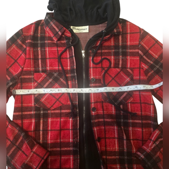 No Bondaries Christmas Style - Picture 4 of 9